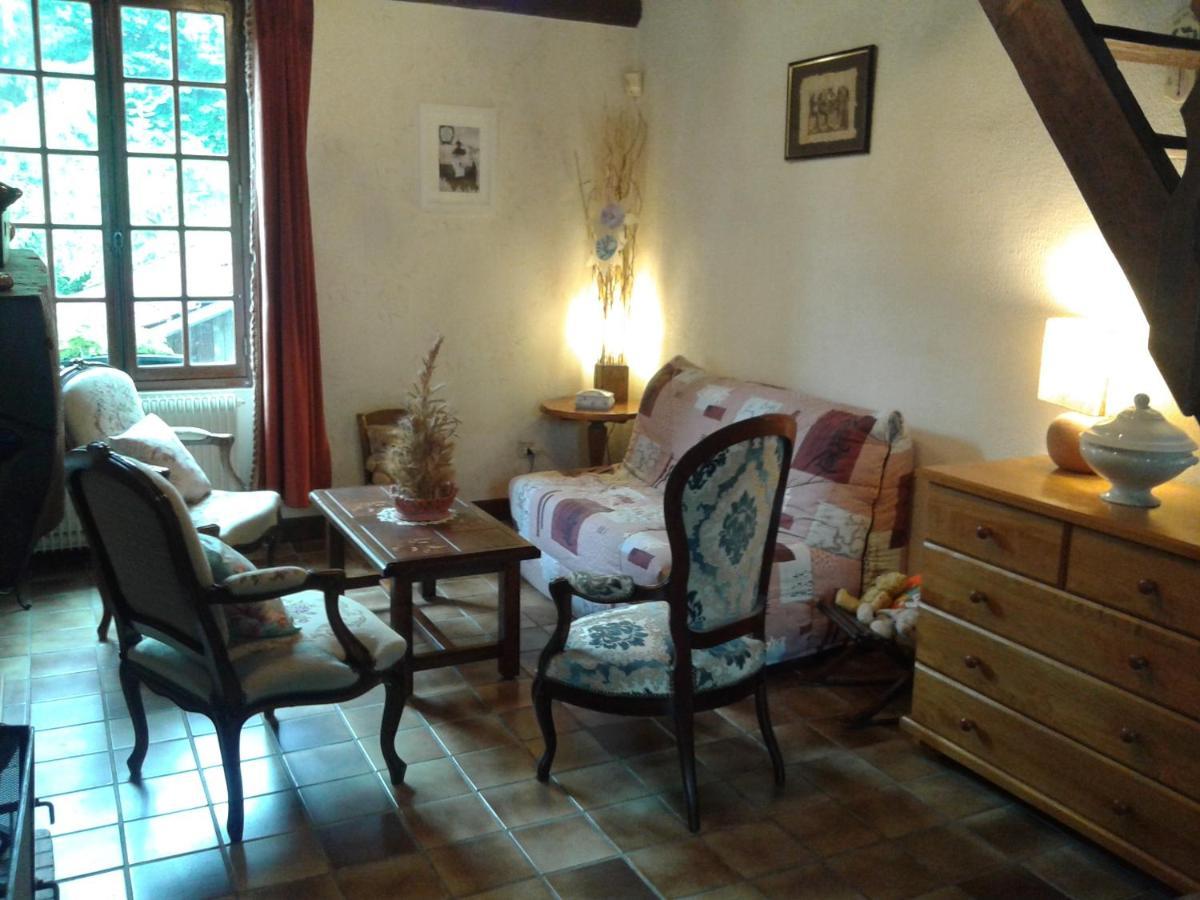Henonville Au Grand Sapin Chambres Chez L'Habitant מראה חיצוני תמונה