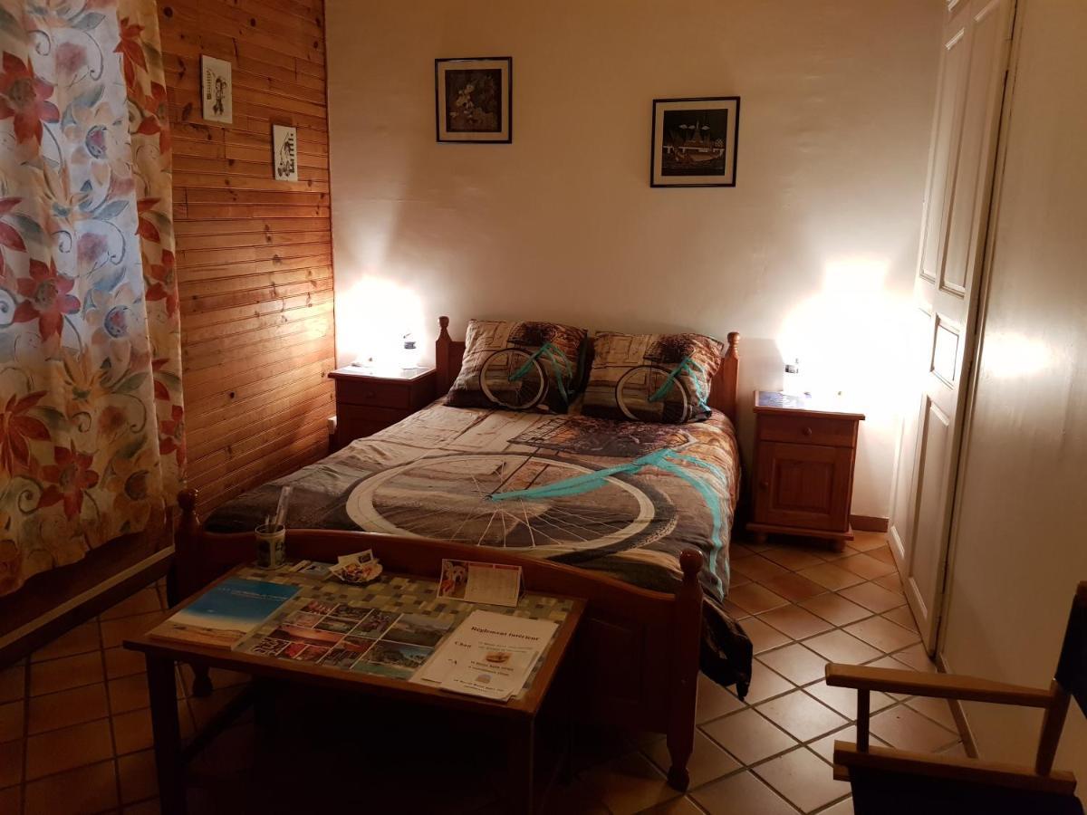 Henonville Au Grand Sapin Chambres Chez L'Habitant מראה חיצוני תמונה
